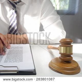 Commercial Debt Collection Surrey, Dorset, Business Debt Collection Surrey, Dorset, Business Debt Recovery Surrey, Debt Collection Agency